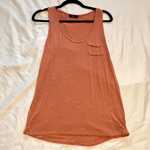 lyn (love thy neighbor) Women's Sleeveless Top in Rust by - Picture 1 of 3